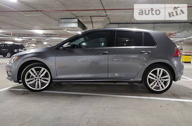 Хетчбек Volkswagen Golf 2015 в 