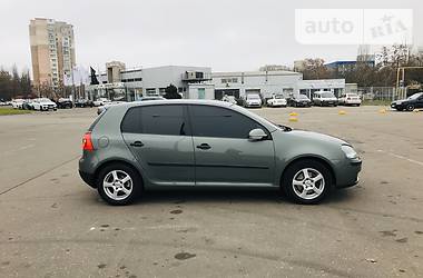 Хэтчбек Volkswagen Golf 2005 в Одессе