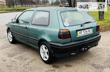 Хэтчбек Volkswagen Golf 1992 в Запорожье