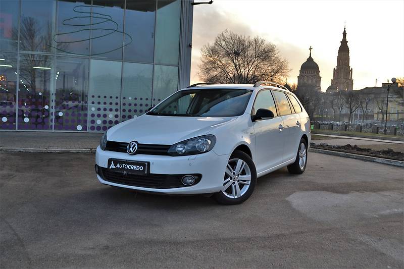 Універсал Volkswagen Golf 2013 в Харкові
