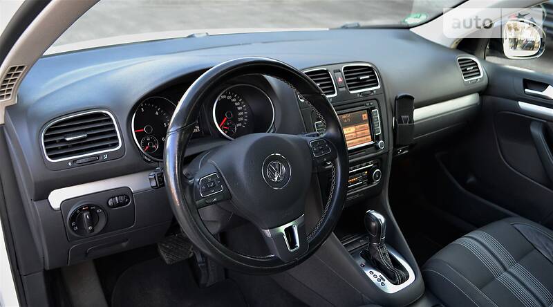 Універсал Volkswagen Golf 2013 в Харкові