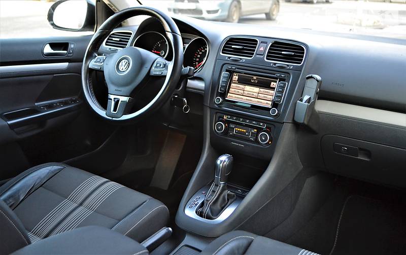Універсал Volkswagen Golf 2013 в Харкові