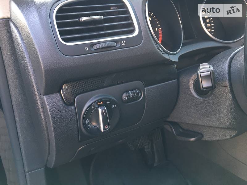 Універсал Volkswagen Golf 2009 в Тернополі