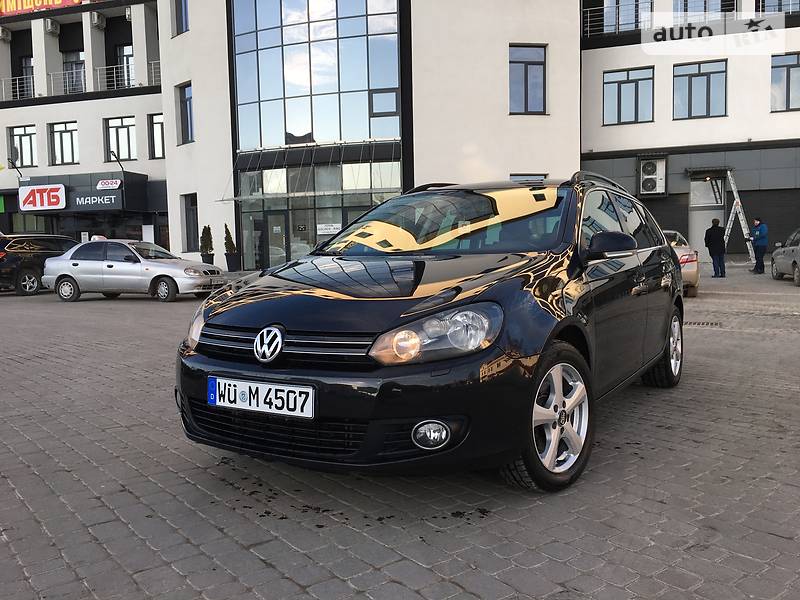 Універсал Volkswagen Golf 2009 в Тернополі