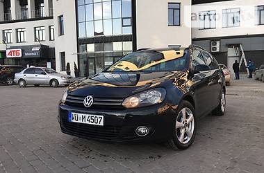 Універсал Volkswagen Golf 2009 в Тернополі