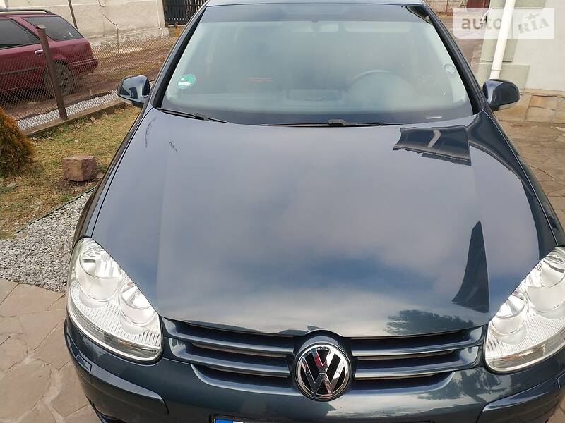 Хэтчбек Volkswagen Golf 2006 в Львове