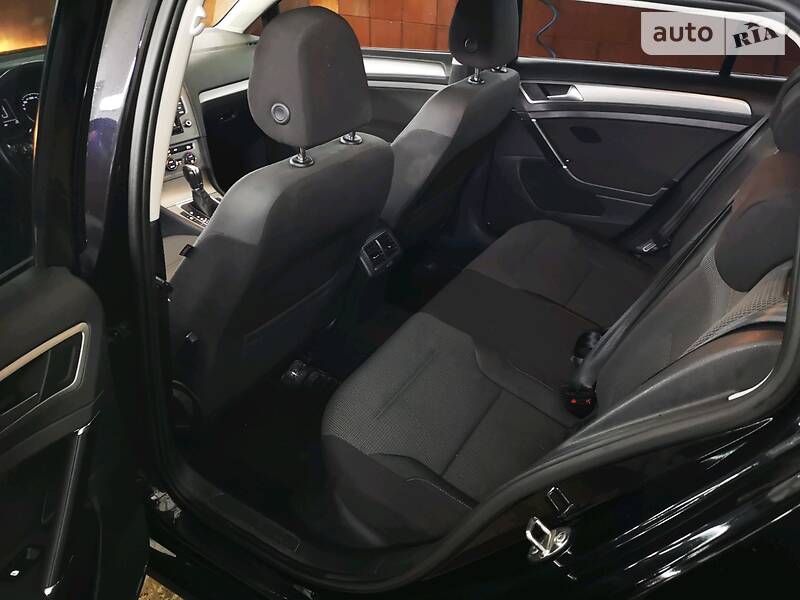 Універсал Volkswagen Golf 2014 в Києві