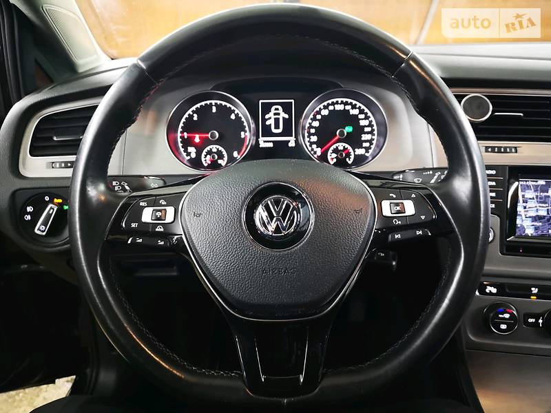 Універсал Volkswagen Golf 2014 в Києві