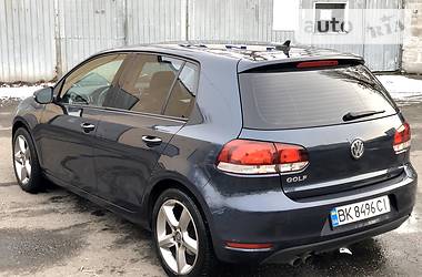 Хетчбек Volkswagen Golf 2013 в Києві