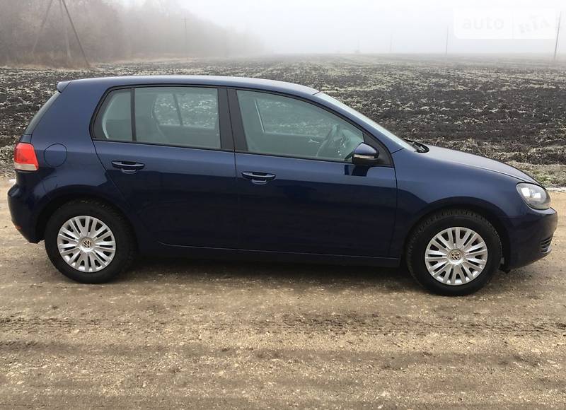 Хетчбек Volkswagen Golf 2010 в Тернополі