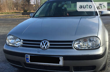 Універсал Volkswagen Golf 2003 в Звягелі