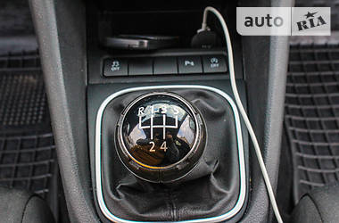 Універсал Volkswagen Golf 2012 в 