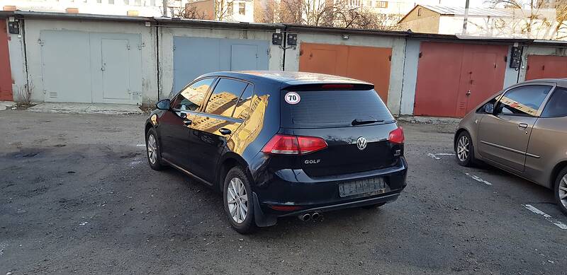 Хетчбек Volkswagen Golf 2013 в Києві