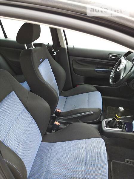 Хэтчбек Volkswagen Golf 2000 в Львове