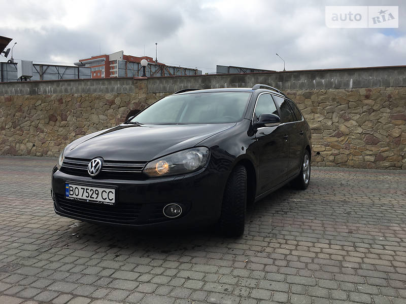 Універсал Volkswagen Golf 2009 в Тернополі