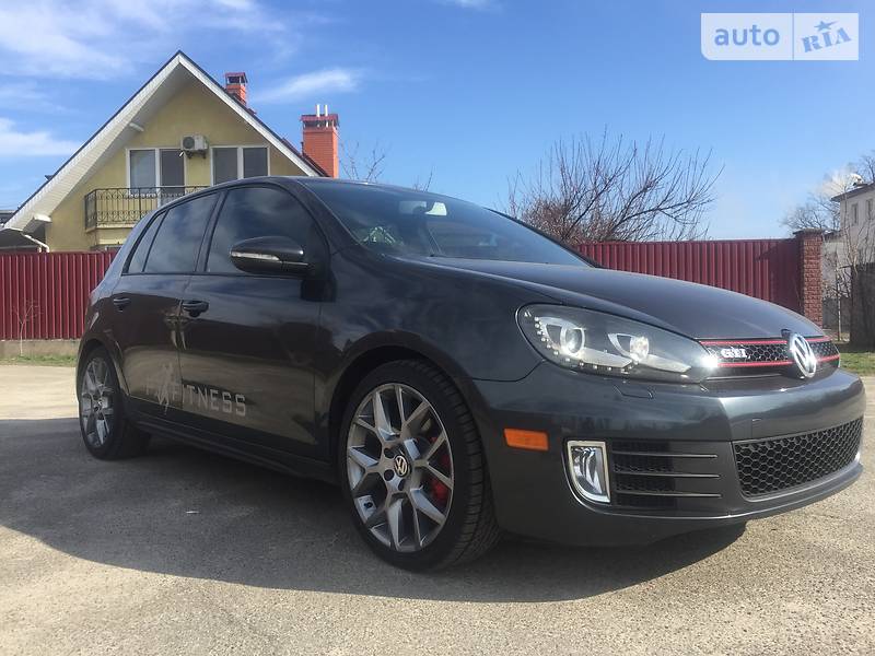 Седан Volkswagen Golf 2013 в Києві