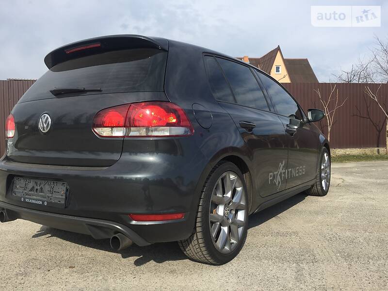 Седан Volkswagen Golf 2013 в Києві