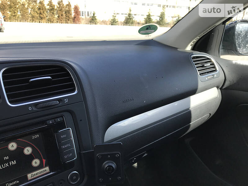 Універсал Volkswagen Golf 2012 в Луцьку