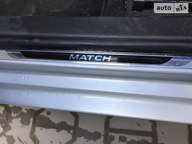 Універсал Volkswagen Golf 2012 в Луцьку