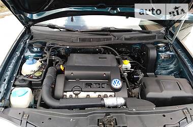 Хетчбек Volkswagen Golf 2002 в 