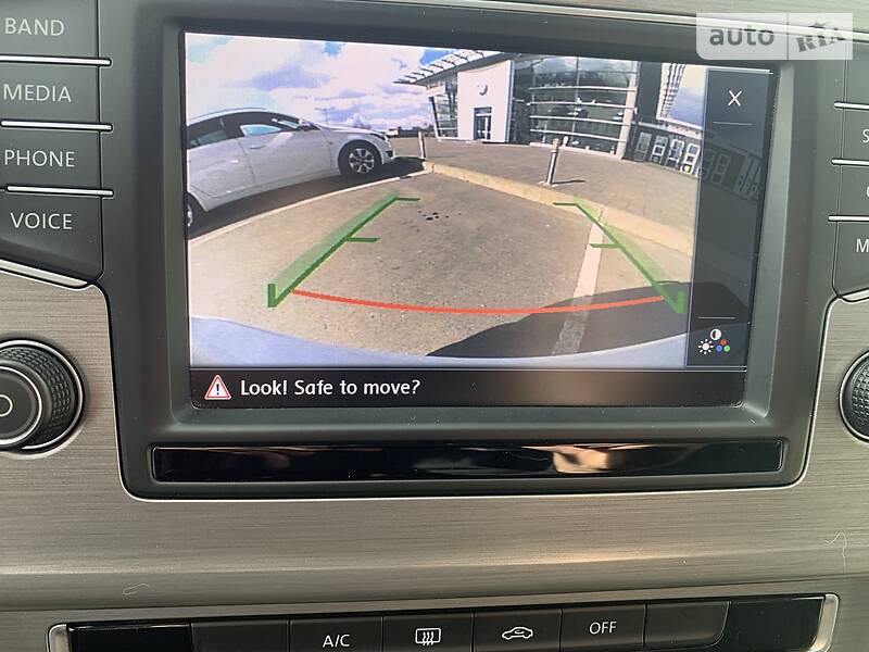 Універсал Volkswagen Golf 2015 в Дніпрі