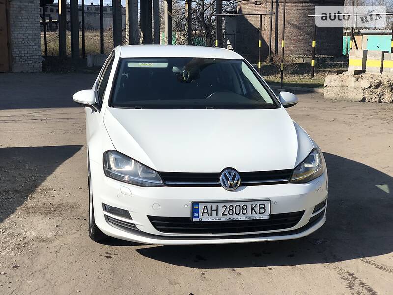Універсал Volkswagen Golf 2015 в Покровську