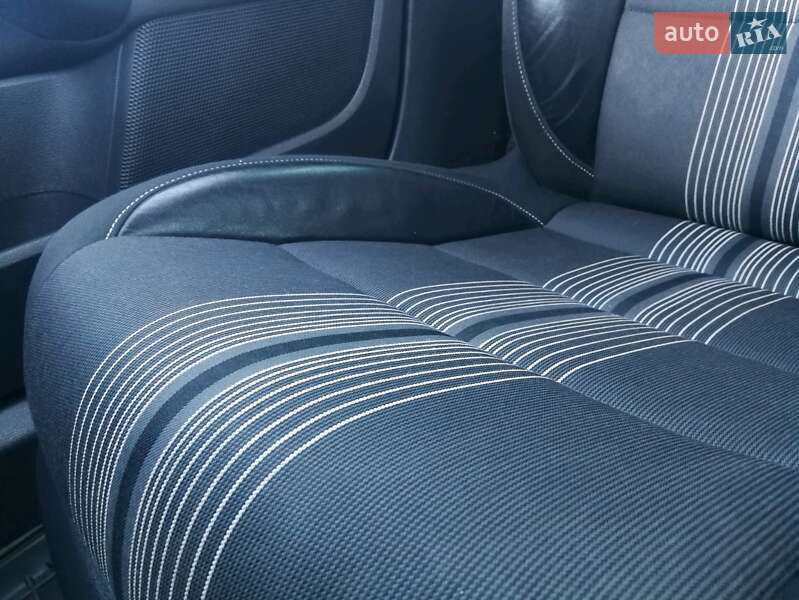 Универсал Volkswagen Golf 2013 в Стрые