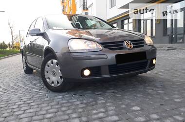Хетчбек Volkswagen Golf 2007 в 