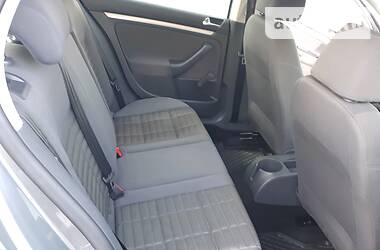 Хетчбек Volkswagen Golf 2007 в 