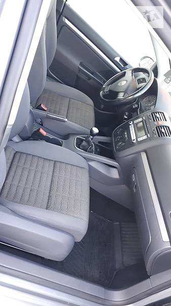 Хэтчбек Volkswagen Golf 2007 в Виннице