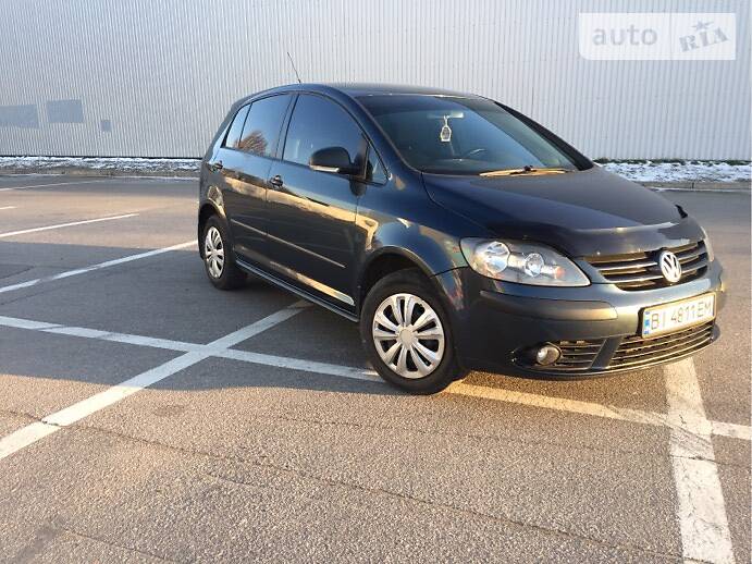 Хетчбек Volkswagen Golf 2006 в 