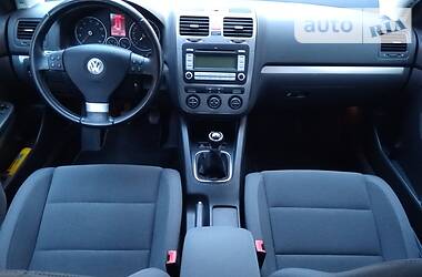 Хетчбек Volkswagen Golf 2008 в 