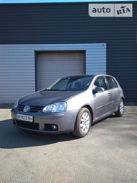 Хетчбек Volkswagen Golf 2008 в 