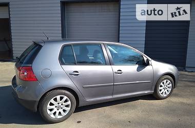 Хетчбек Volkswagen Golf 2008 в 