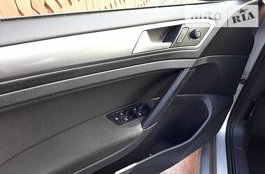 Універсал Volkswagen Golf 2015 в 
