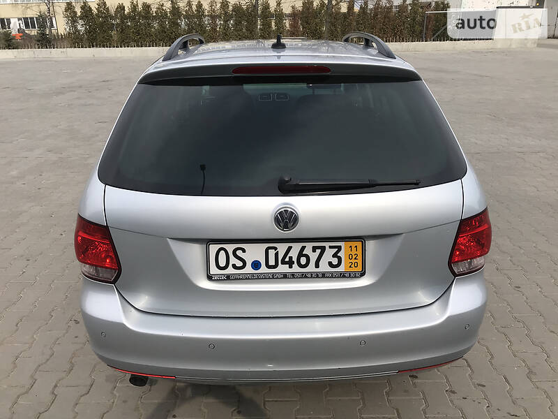 Універсал Volkswagen Golf 2012 в Луцьку