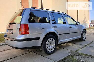 Універсал Volkswagen Golf 2000 в 