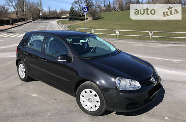 Хетчбек Volkswagen Golf 2004 в 