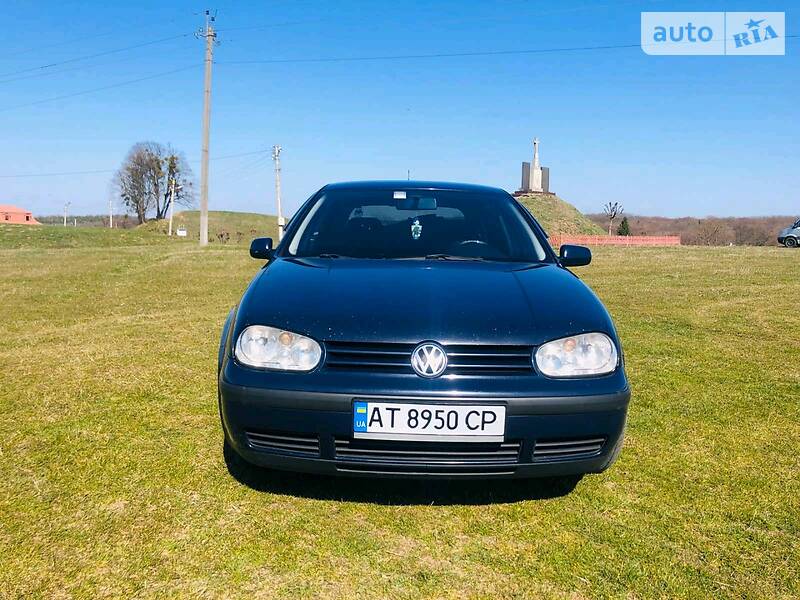 Седан Volkswagen Golf 1999 в 