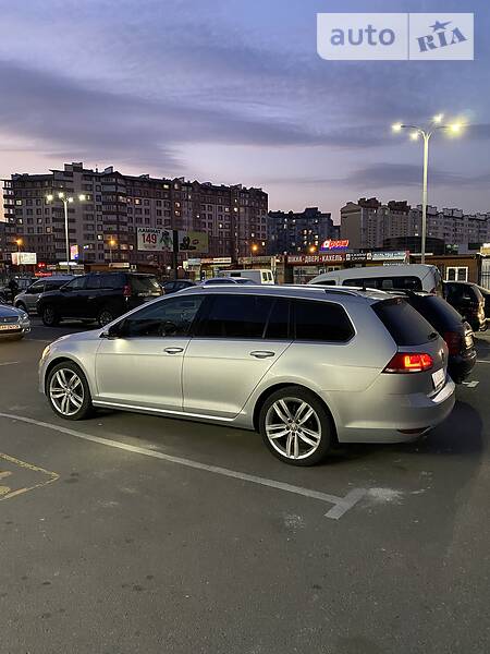 Універсал Volkswagen Golf 2016 в 