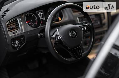 Універсал Volkswagen Golf 2016 в 
