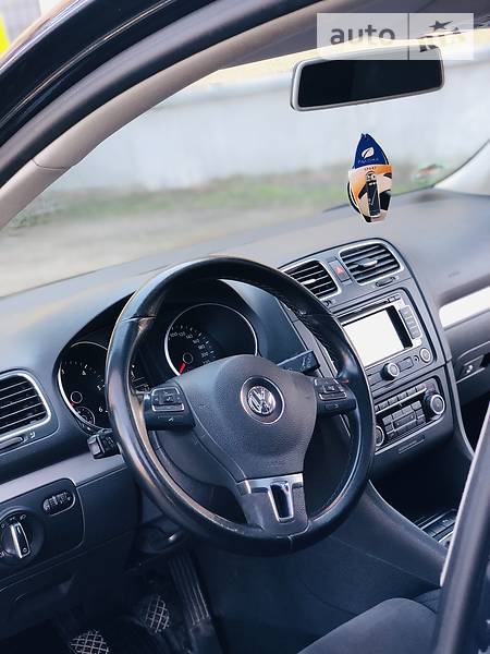 Універсал Volkswagen Golf 2010 в Сваляві