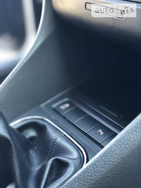 Універсал Volkswagen Golf 2010 в Сваляві