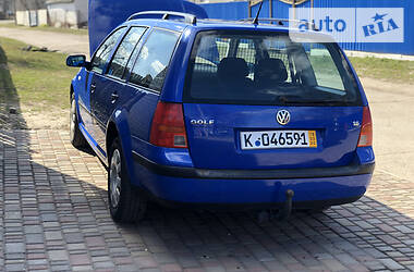 Універсал Volkswagen Golf 2002 в 