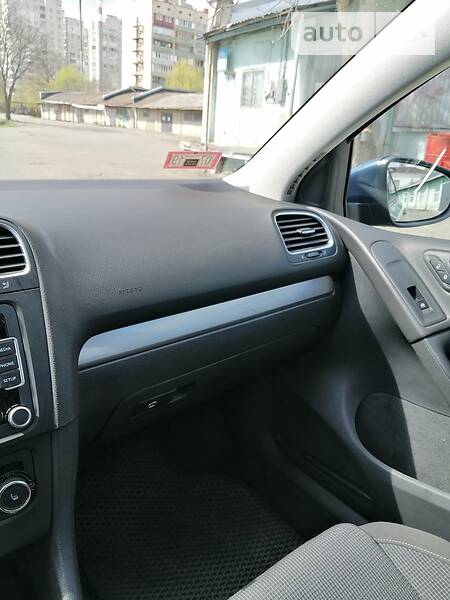 Хетчбек Volkswagen Golf 2012 в Києві фото 49 Хетчбек Volkswagen Golf 2012 в Києві