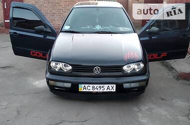 Хетчбек Volkswagen Golf 1994 в 