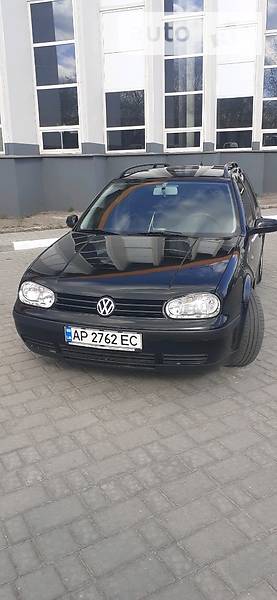 Універсал Volkswagen Golf 2000 в 
