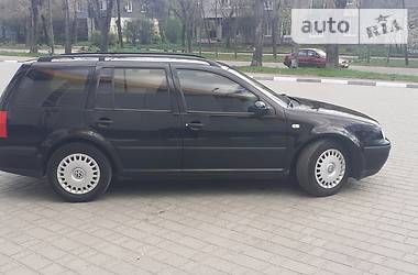 Універсал Volkswagen Golf 2000 в 