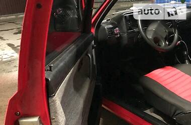 Хетчбек Volkswagen Golf 1988 в 