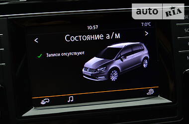 Хетчбек Volkswagen Golf 2013 в 